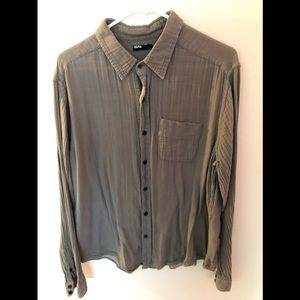 BDG - Men’s Grey Button Down (XL)